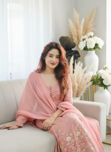 Cute Girl Dp Pic Images Photos Pics Pictures Wallpapers Adorable Girl Pic