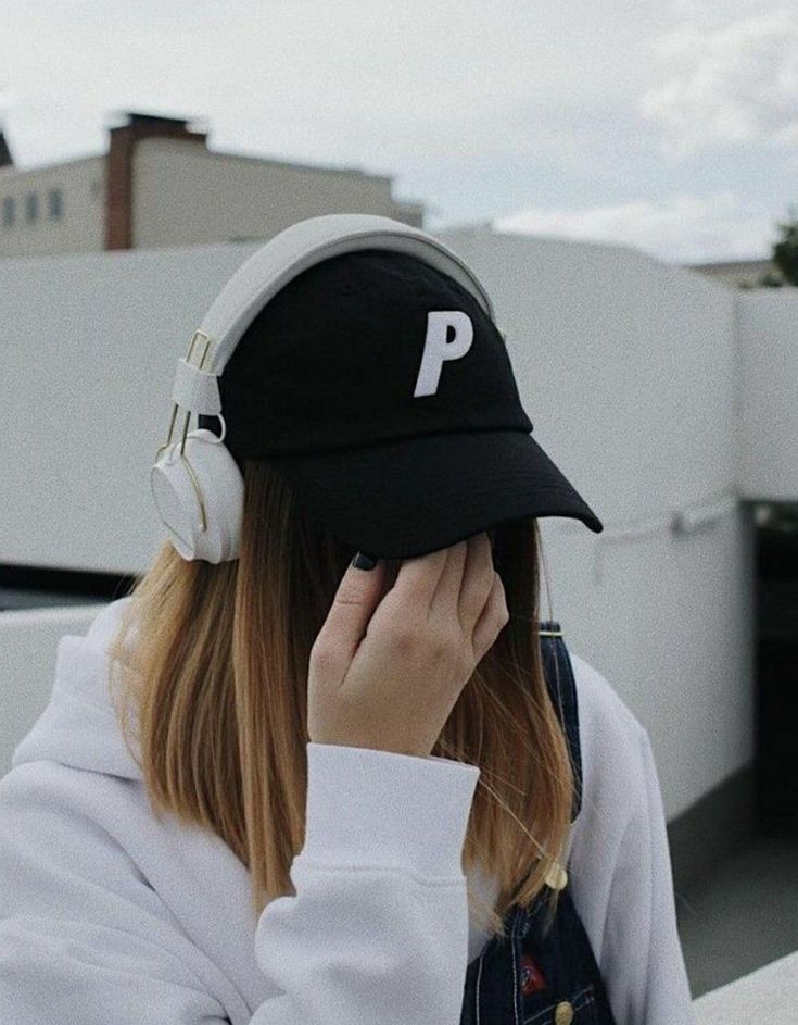 hidden face girls dp, stylish hidden face girl dp, hidden face girl images, hidden face dp for girls, stylish girl dp, mystery girl dp, hidden face profile picture, aesthetic hidden face girl dp, girl dp hidden face, hidden face girl wallpapers