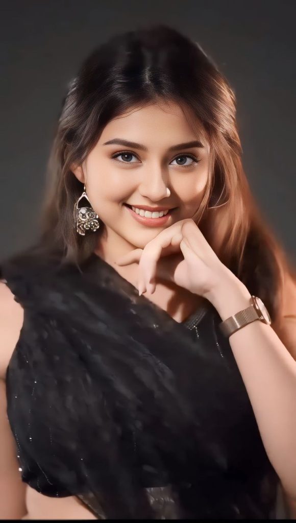 Cute Girl Dp Pic Images Photos Pics Pictures Wallpapers real girls dp, real girl photos dp, natural girls dp, real girls profile picture, real girl dp pic, simple girls dp, stylish real girls dp, real girls images, real girls wallpapers, real dp for girls