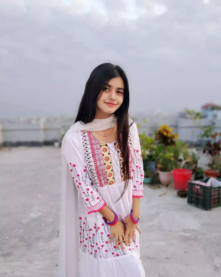 simple girls dp, simple girl dp pic, natural girl dp, cute simple dp girls, girls dp images, girls dp photos, simple profile picture girl, simple dp wallpapers, whatsapp dp girls simple, instagram dp girls simple
