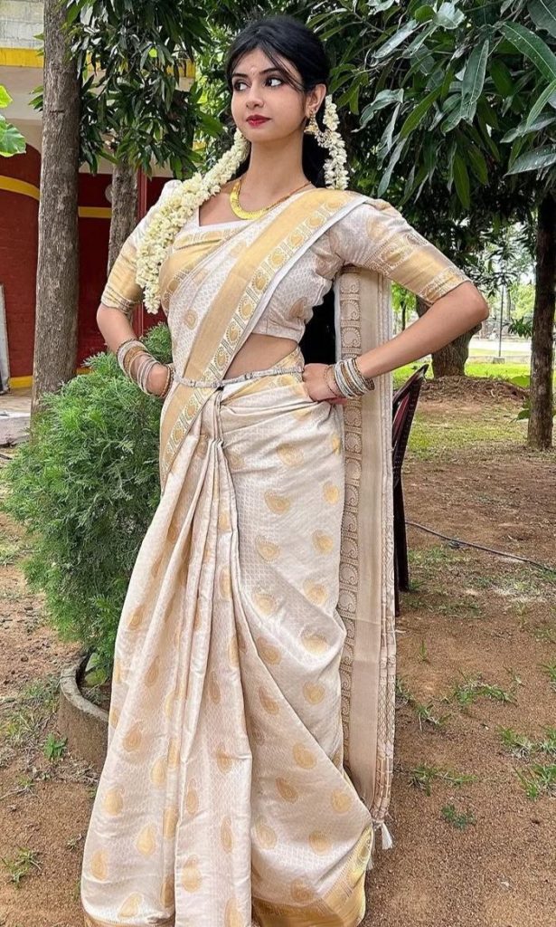 girls dp, girls dp photos, girl dp pic, girls profile picture, stylish girls dp, cute girls dp, girls dp images, girls dp wallpapers, instagram dp girls, whatsapp dp girls