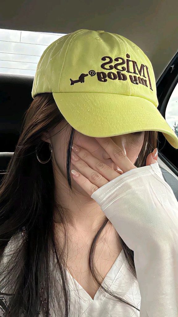 Hidden Face Girl Dp Pic Images Photos Pics Pictures Wallpapers hidden face girl dp