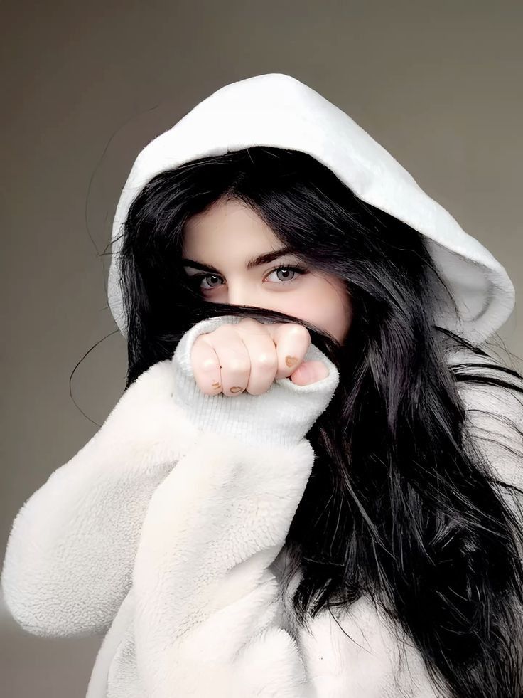 hidden face girls dp, stylish hidden face girl dp, hidden face girl images, hidden face dp for girls, stylish girl dp, mystery girl dp, hidden face profile picture, aesthetic hidden face girl dp, girl dp hidden face, hidden face girl wallpapers