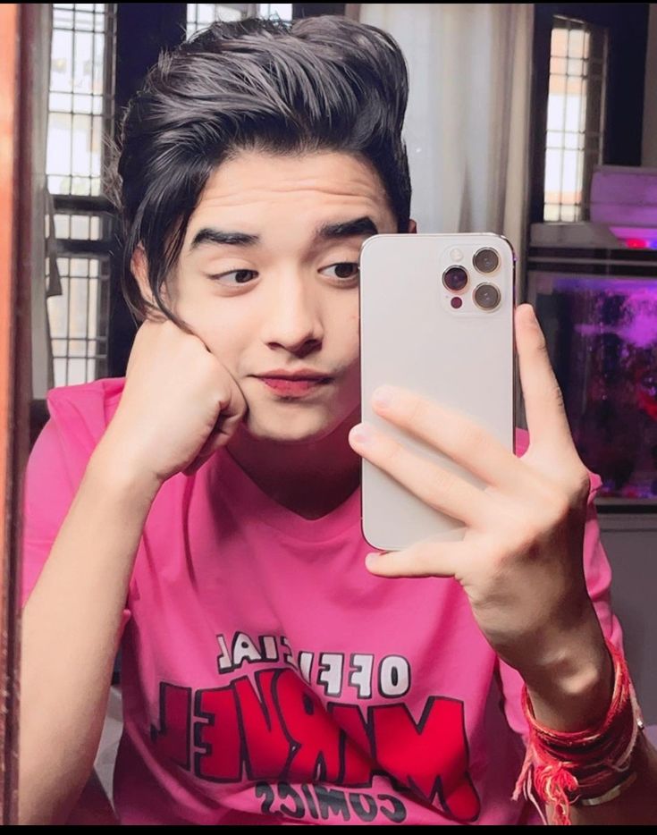 boys with iphone dp, iphone dp for boys, boys iphone photos, stylish iphone dp, luxury iphone dp, attitude iphone dp, iphone profile picture boys, boys dp with iphone, iphone images dp, iphone wallpapers dp