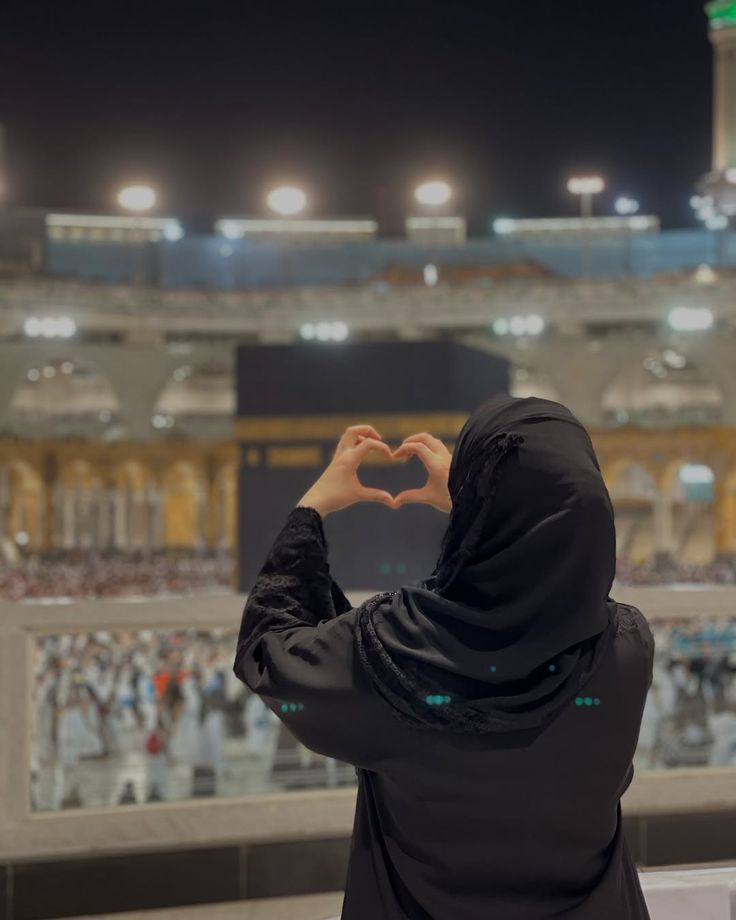 muslim girls dp, hijab girl dp, islamic girl dp, muslim girl profile picture, hijab dp images, muslim girls photos, hijab girl pics, muslim girl dp wallpapers, stylish hijab dp, simple muslim girl dp