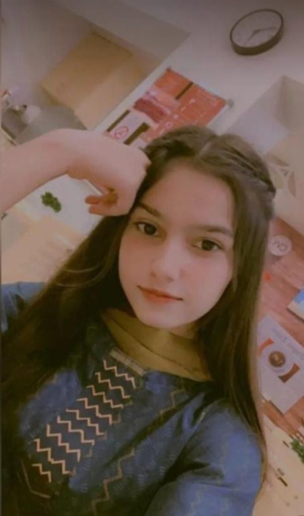 simple girls dp, simple girl dp pic, natural girl dp, cute simple dp girls, girls dp images, girls dp photos, simple profile picture girl, simple dp wallpapers, whatsapp dp girls simple, instagram dp girls simple