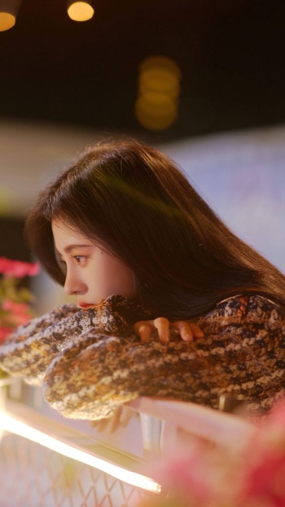 sad girls dp, sad girl dp images, sad girl profile picture, emotional girls dp, broken heart girl dp, sad girl photos, sad dp for whatsapp, sad dp for instagram, alone girl dp, sad girl wallpapers