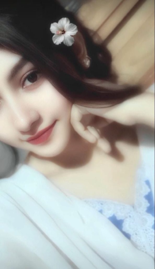 simple girls dp, simple girl dp pic, natural girl dp, cute simple dp girls, girls dp images, girls dp photos, simple profile picture girl, simple dp wallpapers, whatsapp dp girls simple, instagram dp girls simple