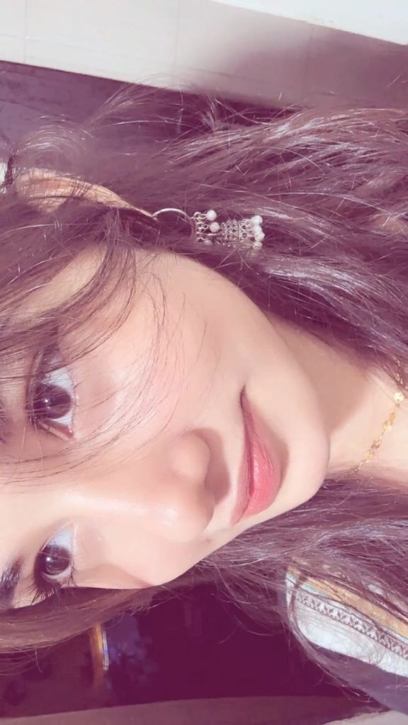 simple girls dp, simple girl dp pic, natural girl dp, cute simple dp girls, girls dp images, girls dp photos, simple profile picture girl, simple dp wallpapers, whatsapp dp girls simple, instagram dp girls simple