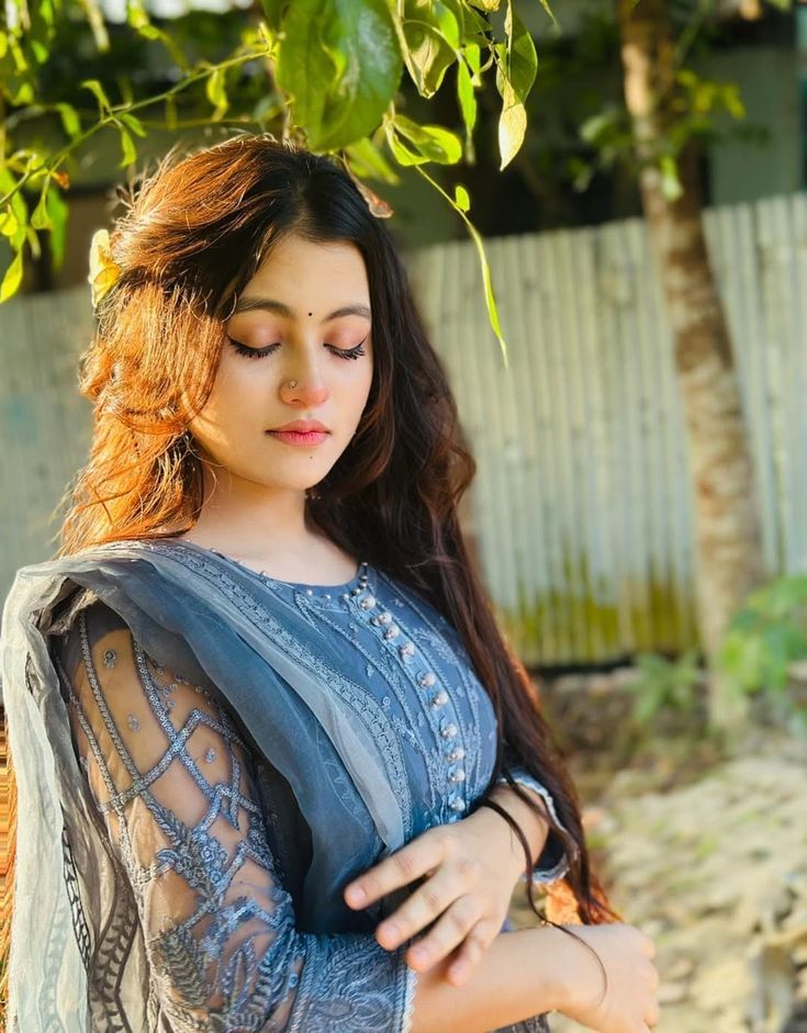 simple girls dp, simple girl dp for instagram, natural girls dp, cute simple girls dp, simple dp for girls, girls dp instagram, simple profile picture girls, simple girl photos, simple girls images, simple girls wallpapers