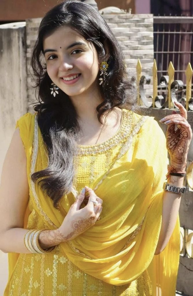 simple girls dp, simple girl dp for instagram, natural girls dp, cute simple girls dp, simple dp for girls, girls dp instagram, simple profile picture girls, simple girl photos, simple girls images, simple girls wallpapers