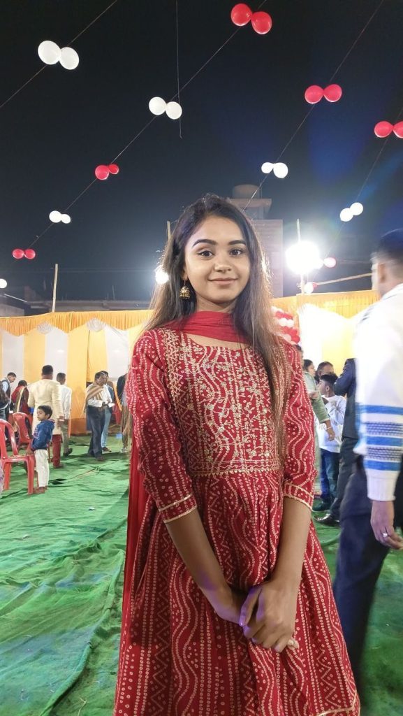simple girls dp, simple girl dp pic, natural girl dp, cute simple dp girls, girls dp images, girls dp photos, simple profile picture girl, simple dp wallpapers, whatsapp dp girls simple, instagram dp girls simple