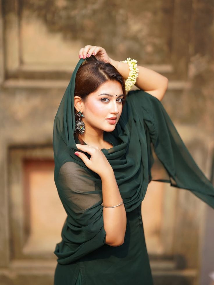 simple girls dp, simple girl dp for instagram, natural girls dp, cute simple girls dp, simple dp for girls, girls dp instagram, simple profile picture girls, simple girl photos, simple girls images, simple girls wallpapers