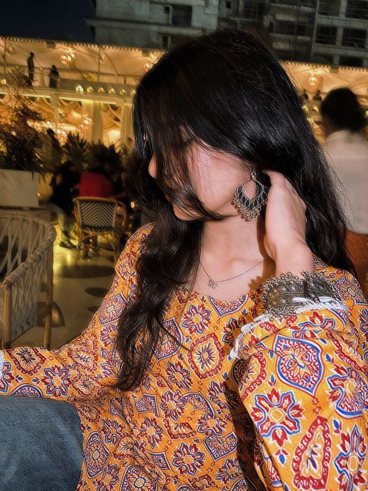 stylish girls dp, girls dp images, stylish girl pic, trendy girls dp, girls dp photos, stylish profile picture for girls, hd girls dp, girls wallpapers, instagram girls dp, cute stylish girls dp