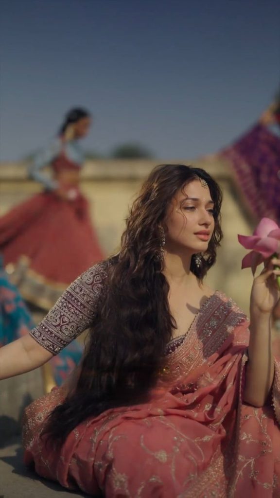 girls dp, girls dp photos, girl dp pic, girls profile picture, stylish girls dp, cute girls dp, girls dp images, girls dp wallpapers, instagram dp girls, whatsapp dp girls